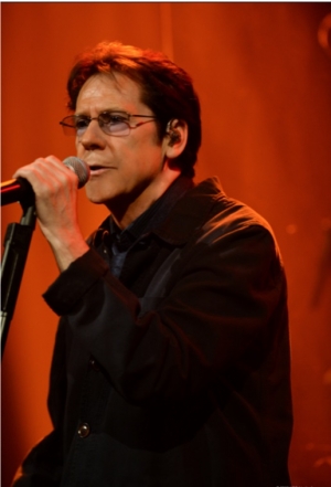 Shakin’ Stevens to Play Middlesbrough Town Hall next month