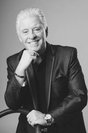 Derek Acorah Returns to Middlesbrough Theatre