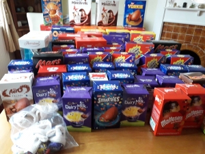 Soroptimists Serve Up Easter Surprise for Local Children